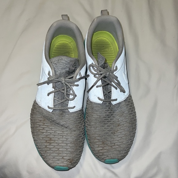 Mens Nike Flyknit Roshe Runs - Picture 5 of 7